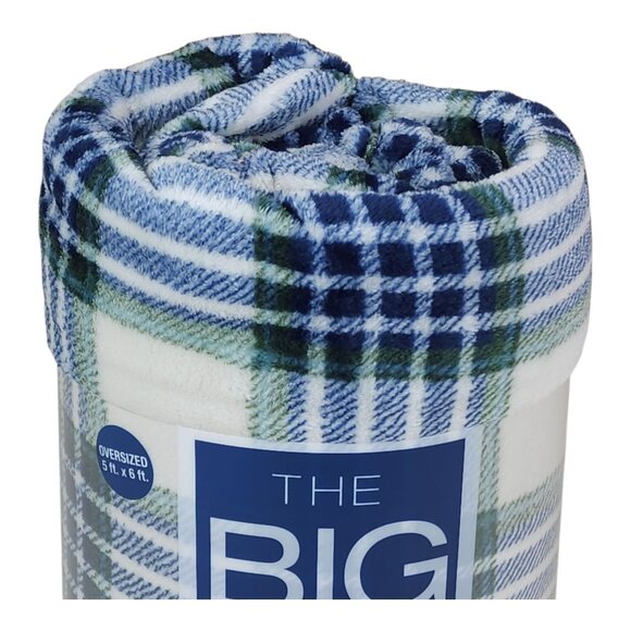 The Big One Navy Green Plaid Oversized Plush Throw Blanket 5x6 Ft Soft Polyester - Picture 8 of 9